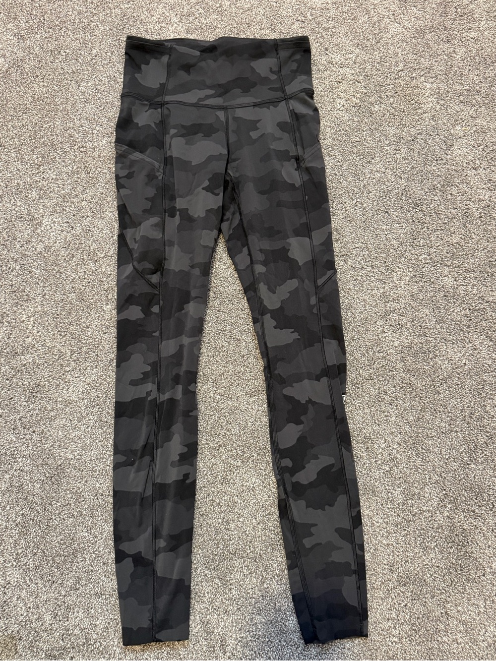 Lululemon Fast and Free HR Tight 28" Heritage 365 Camo Deep Coal Multi Size 4